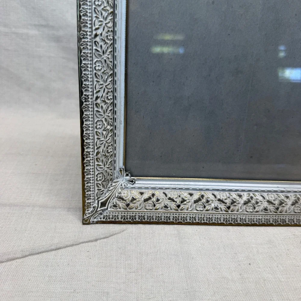 Vintage Ornate Filigree Metal Picture Frame White Gold Tone Floral 8x10 Easel